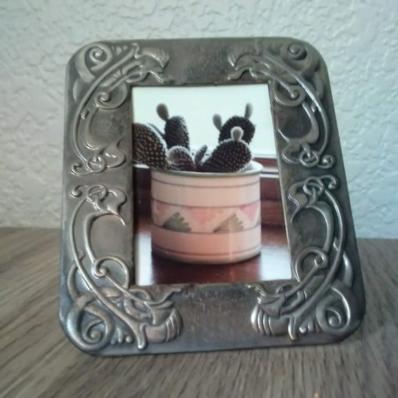 Mini Metal Photo Frame - Picture 3 of 3